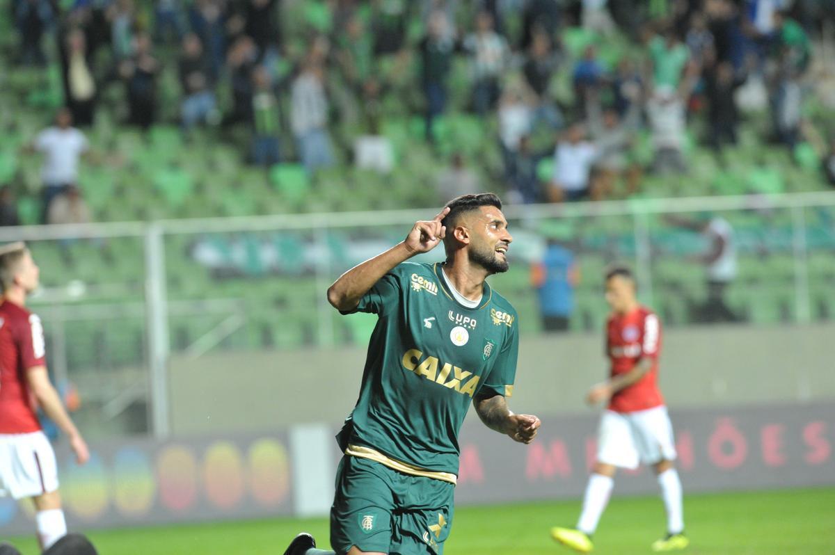 Fotos do jogo entre Amrica e Internacional, no Independncia, pela 15 rodada do Campeonato Brasileiro