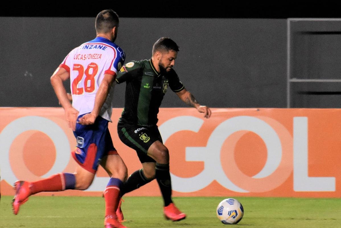 Fotos da vitria do Amrica sobre o Bahia, por 4 a 3, em Pituau, em Salvador, pela oitava rodada do Campeonato Brasileiro de 2021