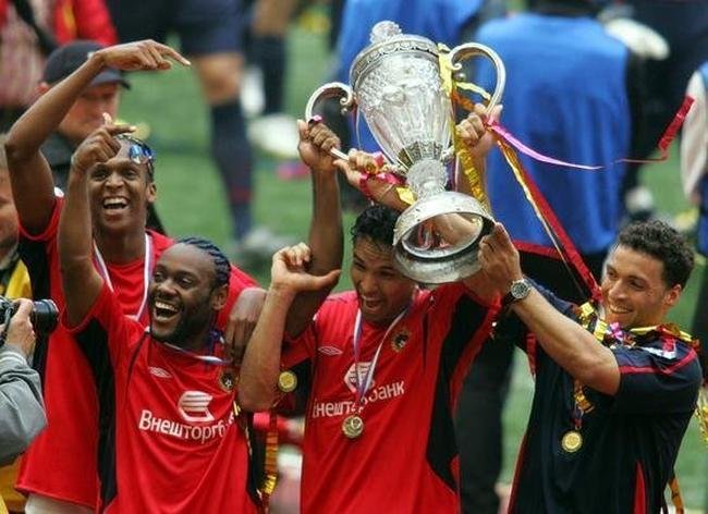 J� vive a expectativa de jogar e vencer o Mundial pelo Galo e a Copa pelo Brasil