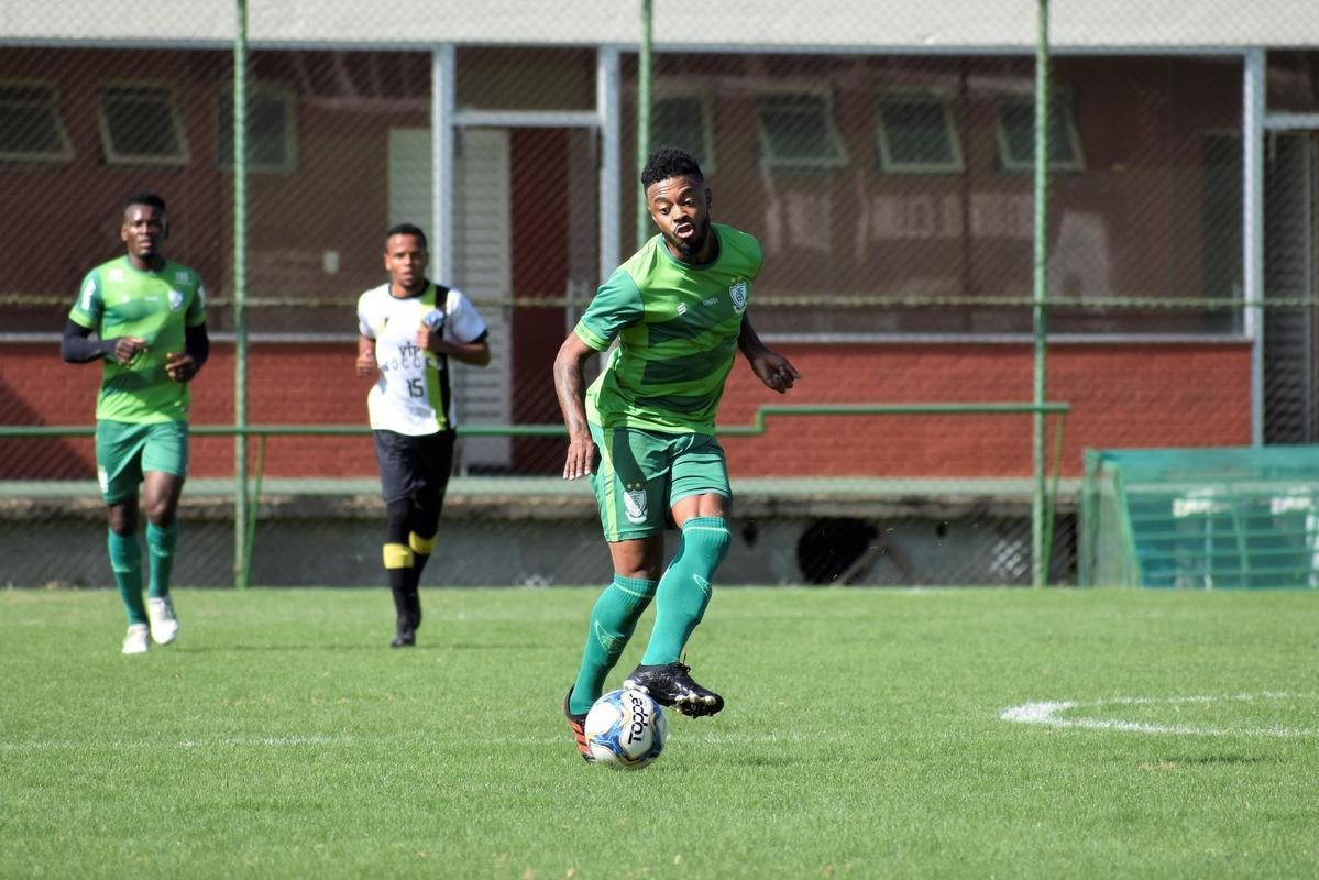 Imagens do jogo-treino do Amrica contra o Inter de Minas