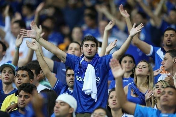 Veja imagens da torcida do Cruzeiro para o jogo com o Atltico-PR