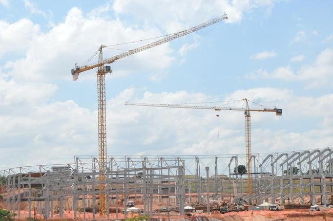 Arena MRV completa um ano de obras neste 20 de abril de 2021. Veja como est� o andamento da constru��o do est�dio do Atl�tico, que tem previs�o de ficar pronto em outubro de 2022. Ser�o 46 mil lugares, 2.333 vagas de estacionamento, 40 bares e 80 camarotes. O empreendimento fica no bairro Calif�rnia, em Belo Horizonte. (Fotos de Gladyston Rodrigues/EM/D. A Press)