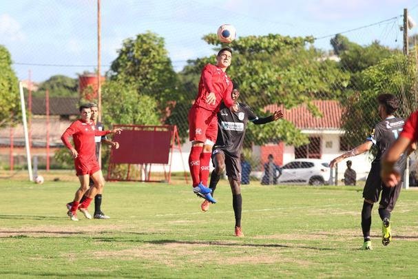 Timbu enfrentou a equipe paraibana e venceu por 2 a 0 com gols de Guillermo Paiva e Jefferson Nem