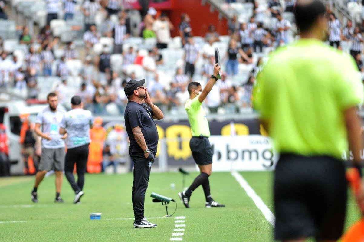 Fotos do jogo entre Atltico e Patrocinense, pelo Campeonato Mineiro