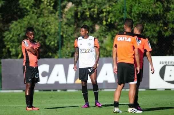 Jogadores se reapresentaram aps o empate contra o Flamengo, no Mineiro