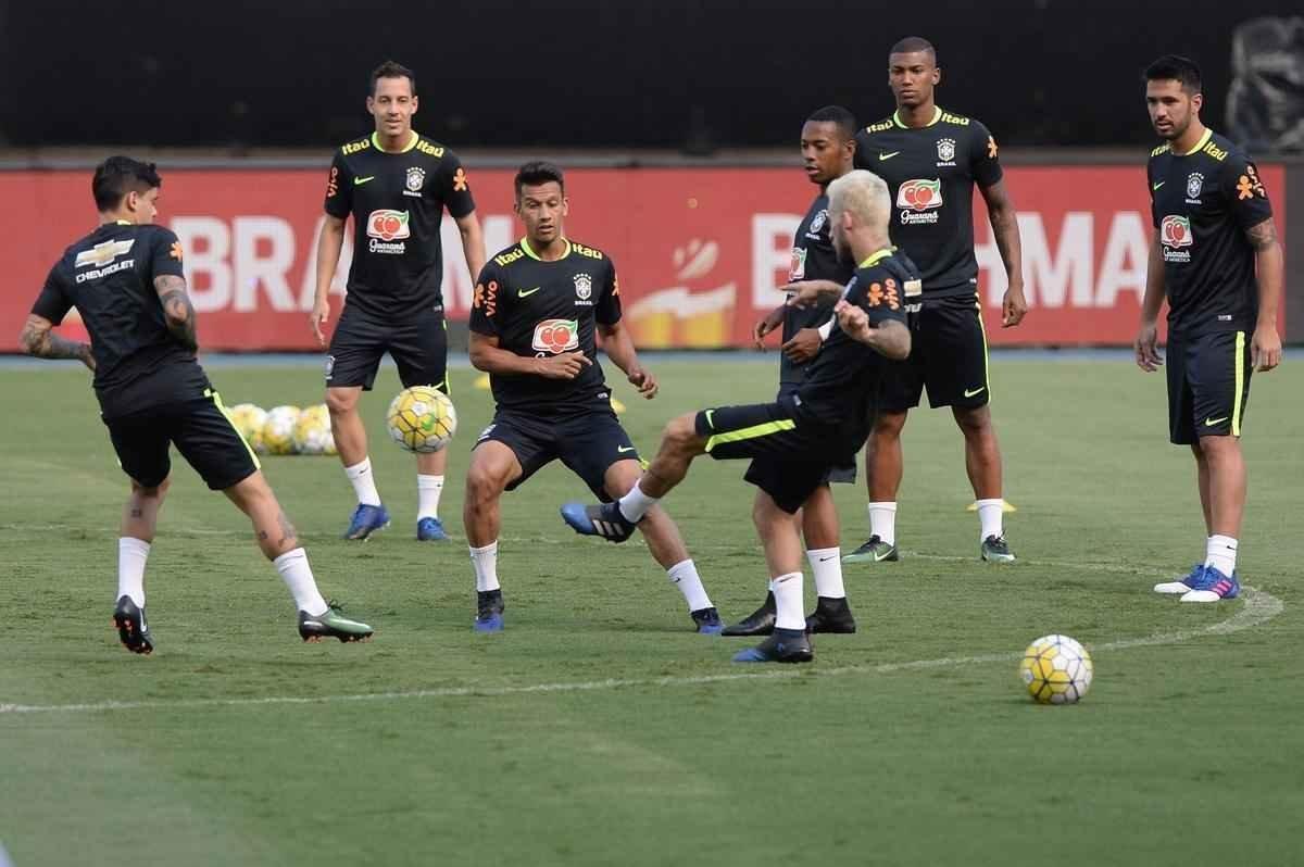 Treino da Seleo Brasileira no Engenho, no Rio de Janeiro, visando ao Jogo da Amizade