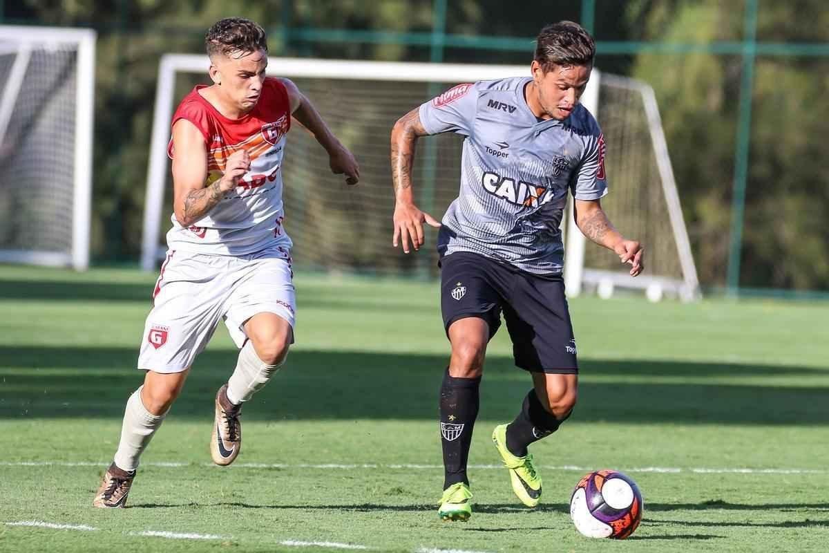 Com gols de Fred e Carlos Csar, Atltico vence jogo-treino contra Guarani de Divinpolis, na Cidade do Galo, por 2 a 0