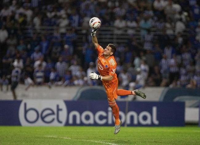 Fotos da partida entre CSA e Cruzeiro, nesta quarta-feira (20), no Rei Pel, em Macei. Jogo  vlido pela 19 rodada da Srie B do Campeonato Brasileiro.
