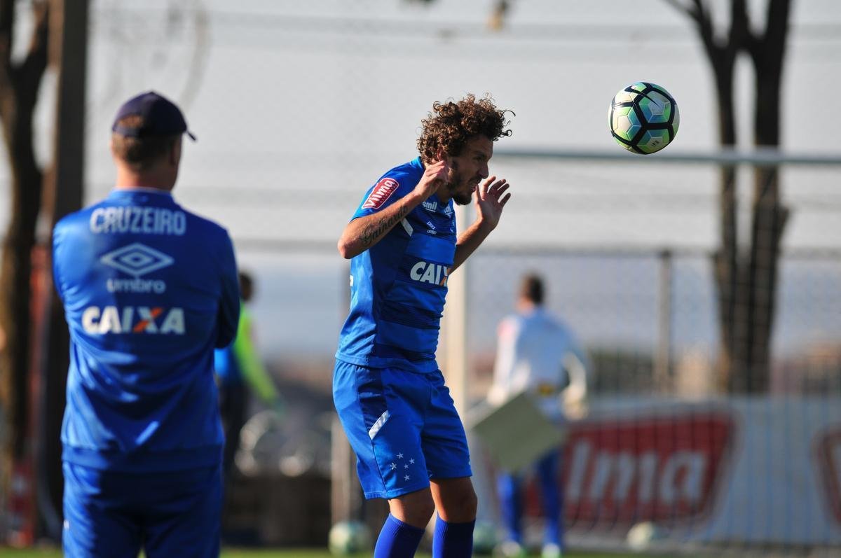 Fotos do treino do Cruzeiro desta sexta-feira, na Toca da Raposa II (Alexandre Guzanshe/EM D.A Press)