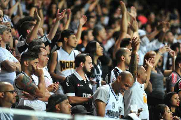 Fotos da torcida do Atltico, no Independncia, durante partida contra o Botafogo pela Sul-Americana