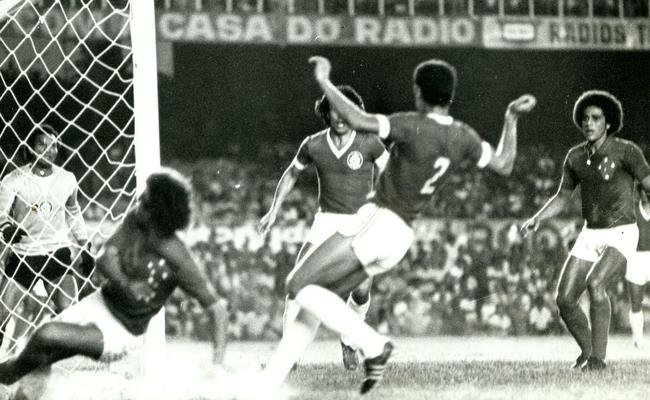 O Internacional estreou na Libertadores em 7 de março de 1976