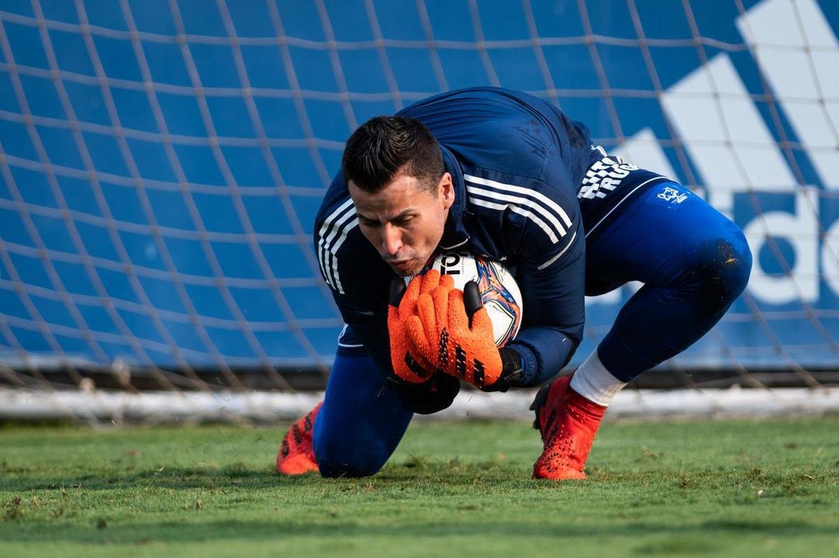 Fotos do treino do Cruzeiro desta segunda-feira (27/9)