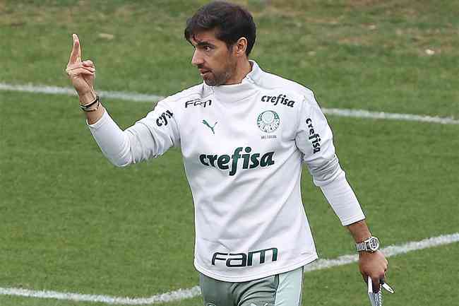 Abel Ferreira já recusou seis propostas e está focado no Palmeiras, garante agente
