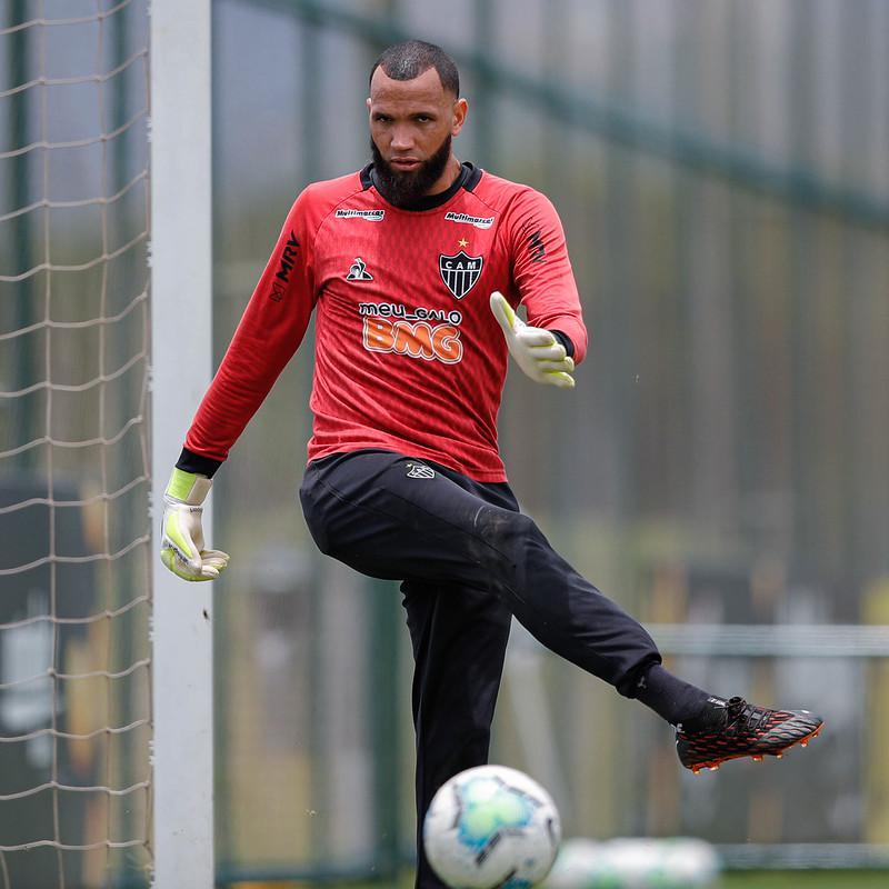 Goleiro Everson testou positivo para a COVID-19 nesta sexta-feira, 20 de novembro.
