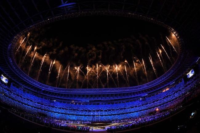 Fogos na Cerim�nia de Encerramento dos Jogos de T�quio