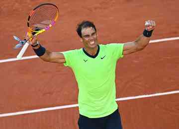 Espanhol continua firme na busca do 14º título do Grand Slam francês