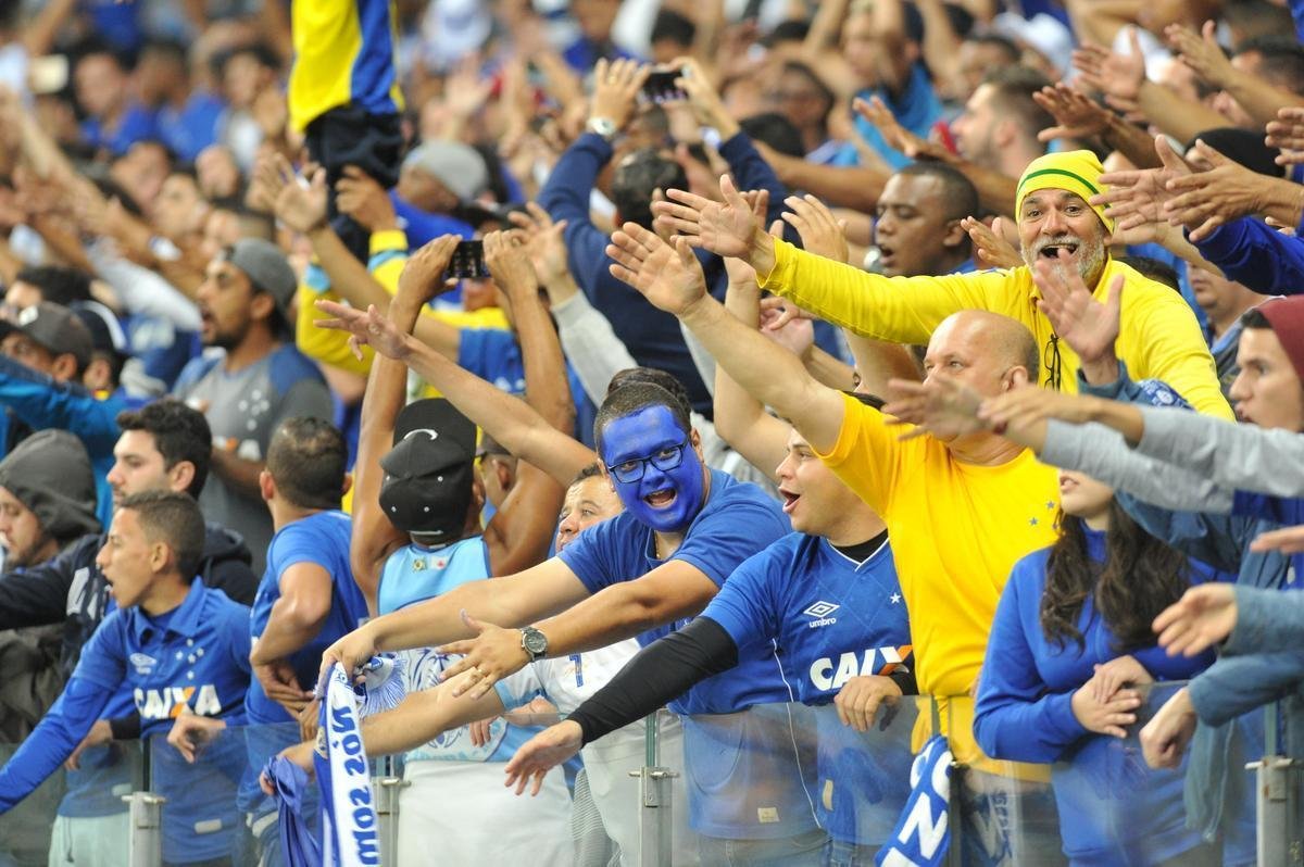 Torcida do Cruzeiro no duelo desta tera, no Mineiro, contra o Racing, pela Libertadores