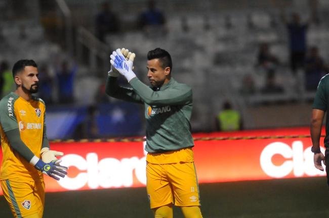dolo histrico do Cruzeiro, goleiro Fbio, agora do Fluminense, foi reverenciado pela torcida cruzeirense no Mineiro antes de duelo entre os clubes pelas oitavas de final da Copa do Brasil