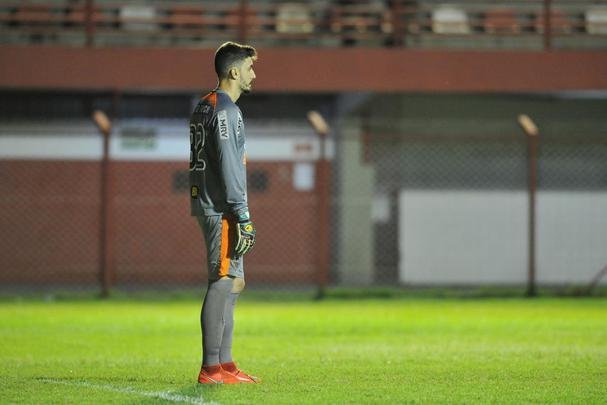 Villa Nova e Atltico se enfrentaram no Alapo do Bonfim, em Nova Lima, pelo Campeonato Mineiro