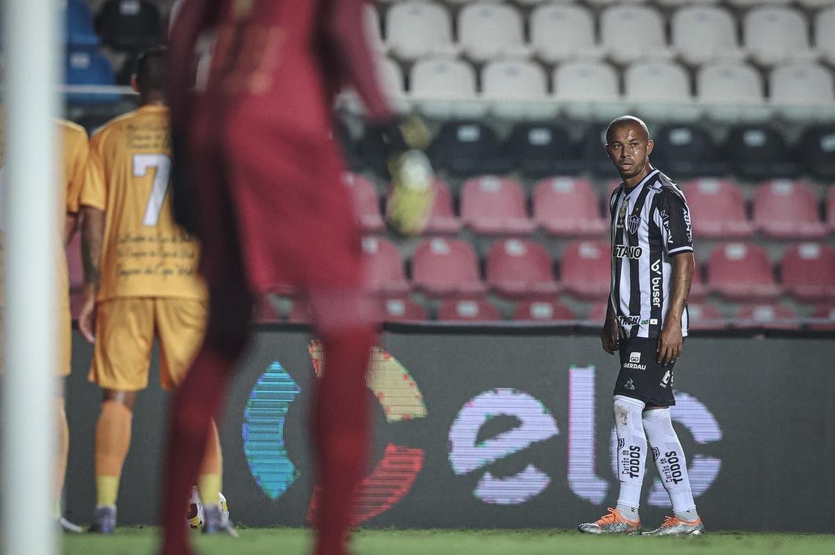 Fotos do jogo entre Brasiliense e Atltico no Estdio Klber Andrade, em Cariacica-ES, pela terceira fase da Copa do Brasil