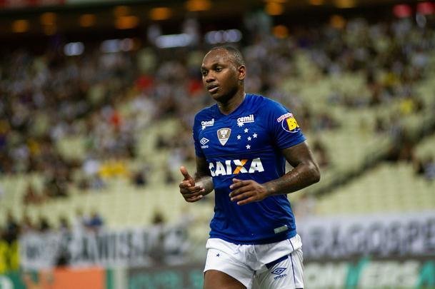 Cruzeiro enfrentou o Ceará, neste domingo, em Fortaleza