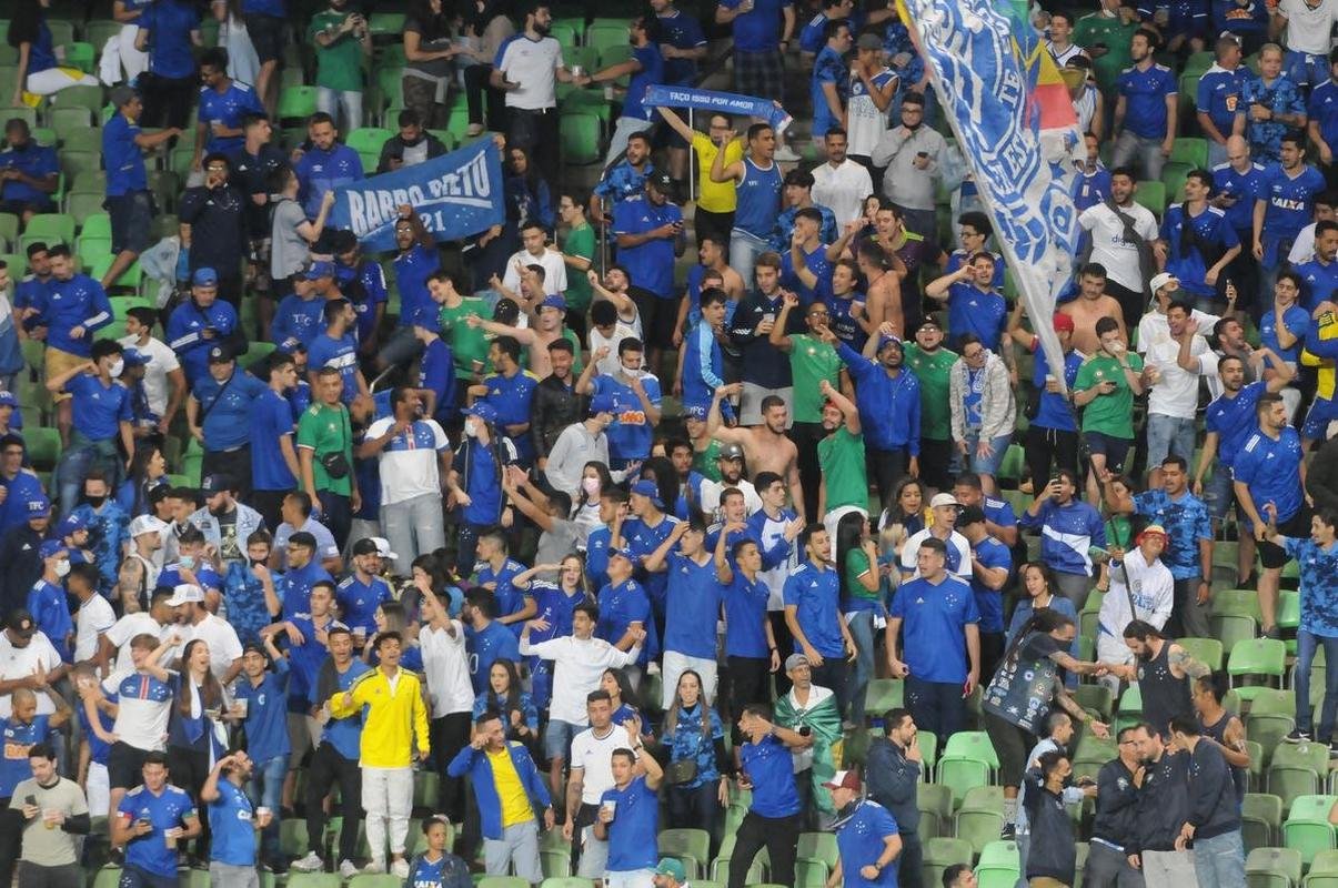 Fotos do jogo entre Cruzeiro e Botafogo, no Independncia, pela 30 rodada da Srie B do Campeonato Brasileiro