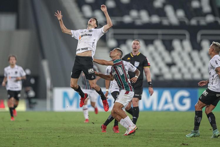 Fluminense e Atlético se enfrentaram nesta quinta-feira (26), em jogo de ida das quartas de final da Copa do Brasil