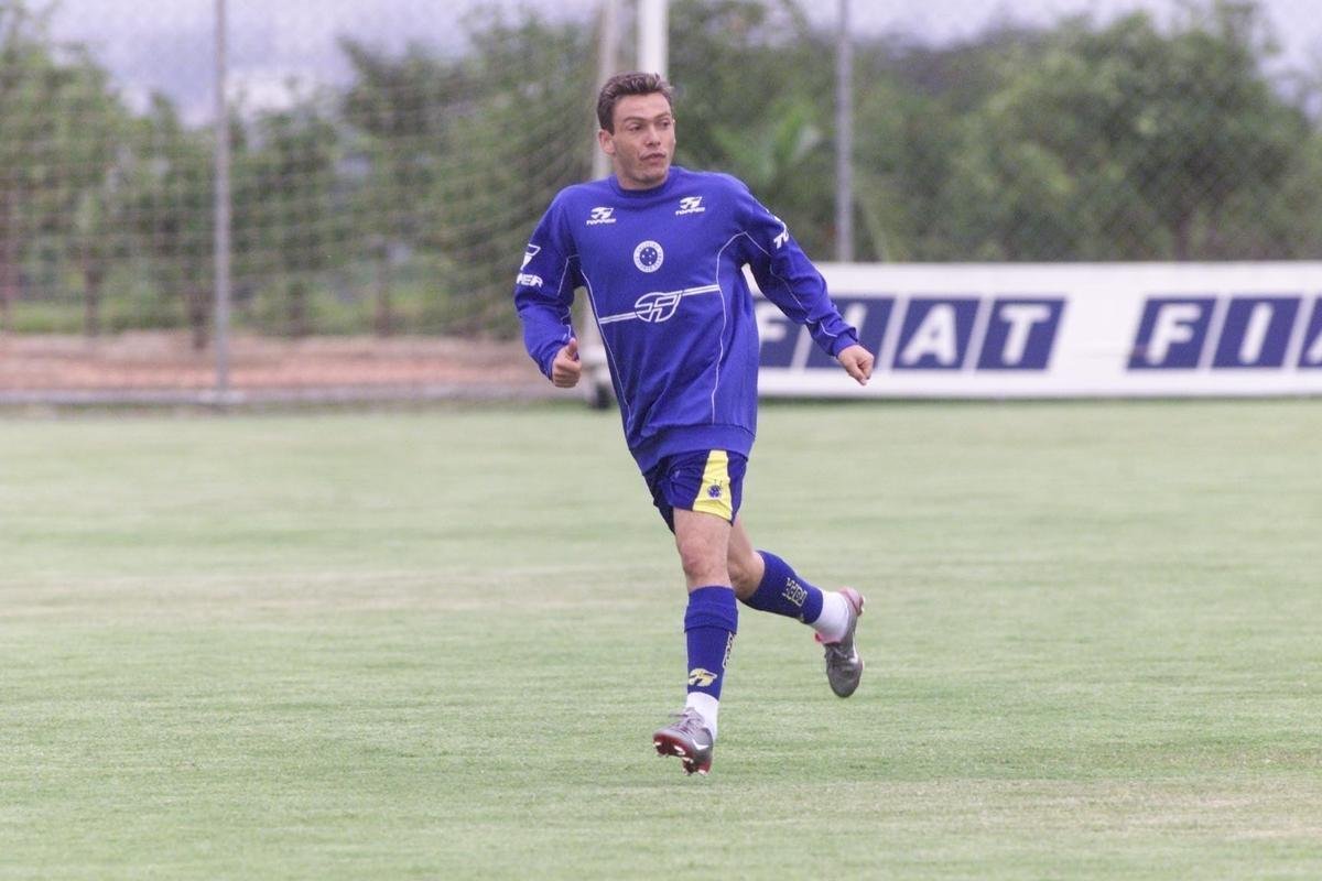 OUTUBRO - Dia a dia de treinos do Cruzeiro na temporada que culminou com a Trplice Coroa