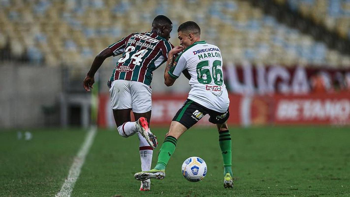 Fotos da vitria do Fluminense sobre o Amrica, no Maracan, no Rio de Janeiro, pela 34 rodada do Campeonato Brasileiro