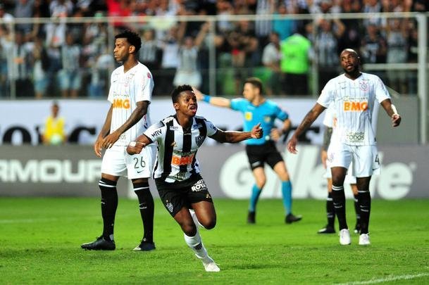Fotos do jogo entre Atltico e Corinthians no Independncia