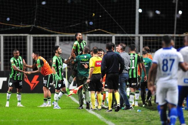 Amrica e Ava se enfrentaram no Independncia pela 20 rodada da Srie A do Campeonato Brasileiro