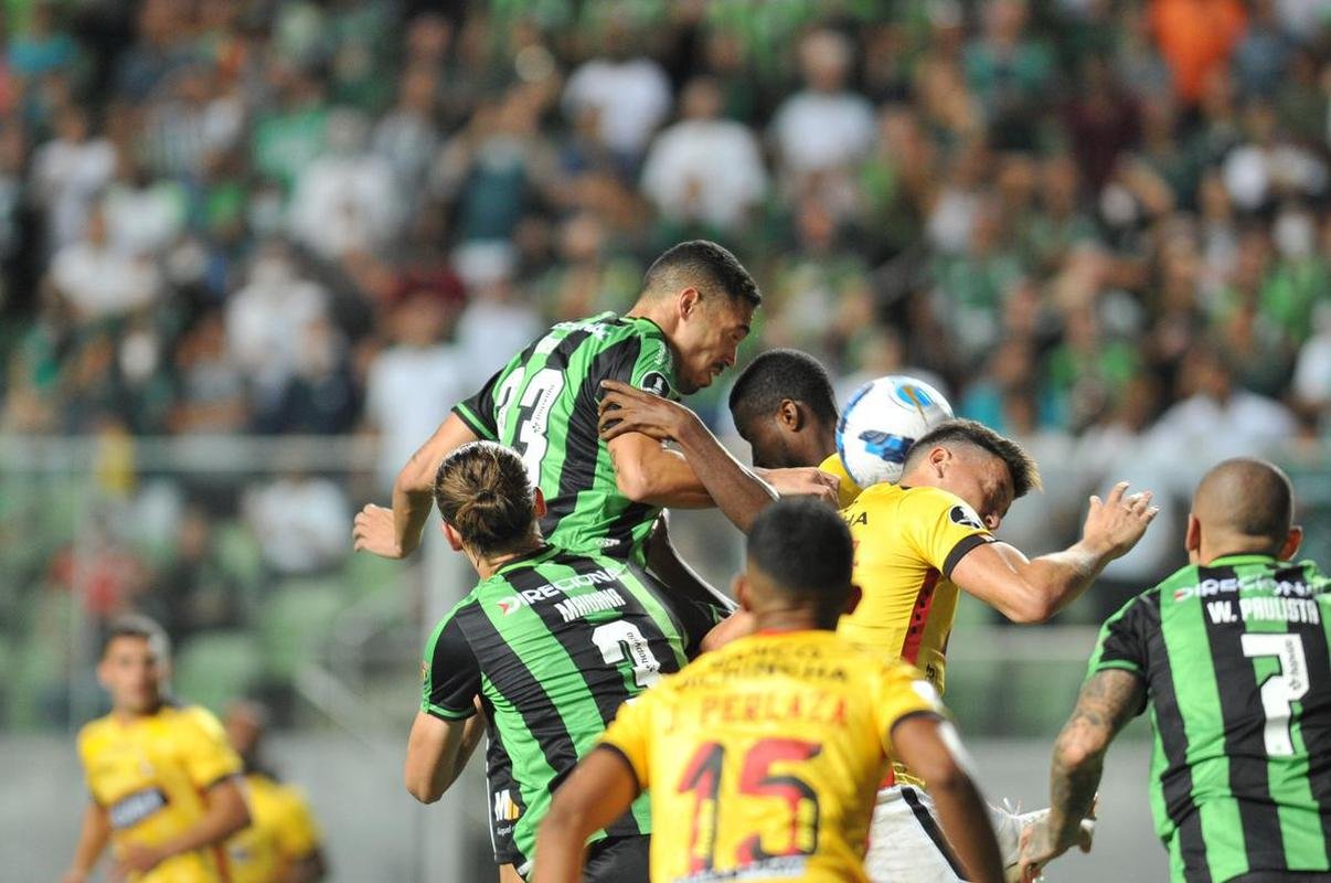 Fotos do empate por 0 a 0 entre Amrica e Barcelona de Guayaquil, no Independncia, em BH, pela terceira fase da Copa Libertadores