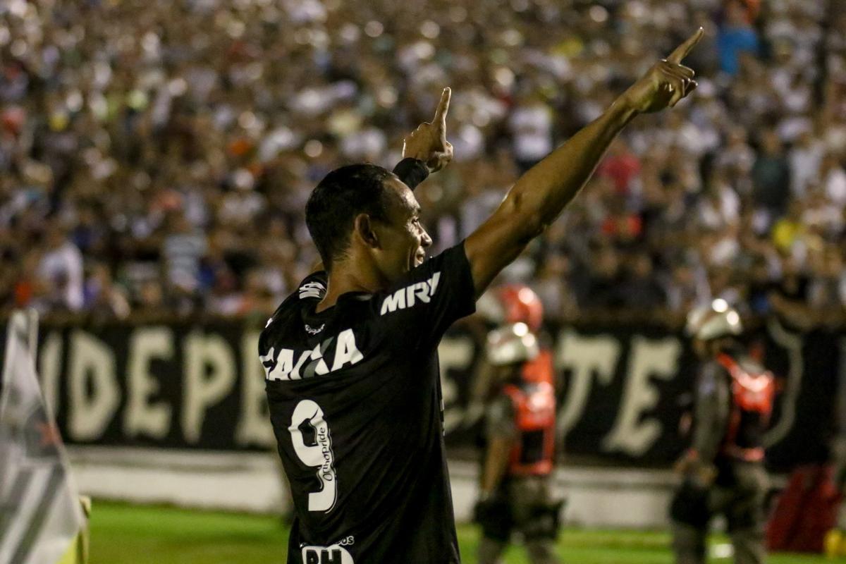 Botafogo-PB e Atltico se enfrentaram na noite desta quarta-feira, pela Copa do Brasil
