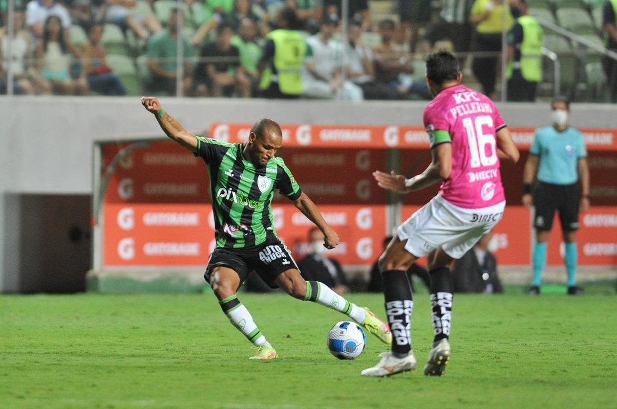 Fotos da derrota do Amrica para o Independiente del Valle, por 2 a 0, no Independncia, pelo Grupo D da Copa Libertadores