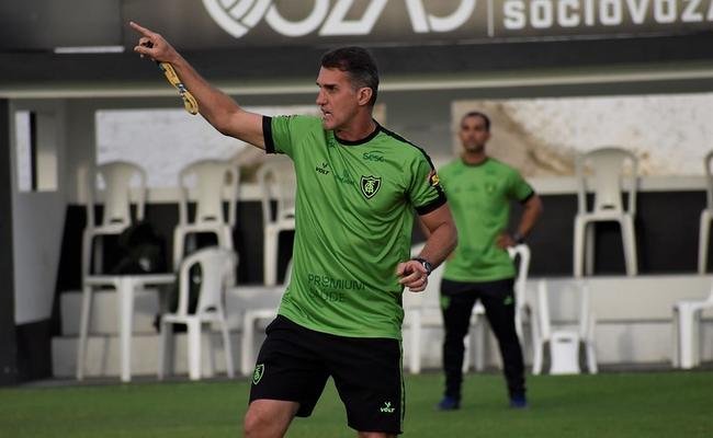 T�cnico Vagner Mancini busca manter invencibilidade no comando do Am�rica