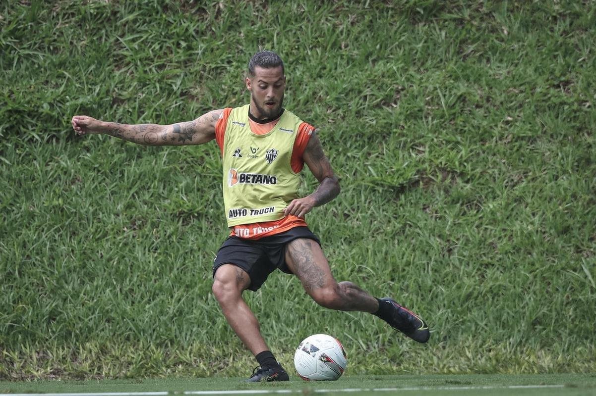 Fotos do treino do Atltico nesta quinta-feira na Cidade do Galo