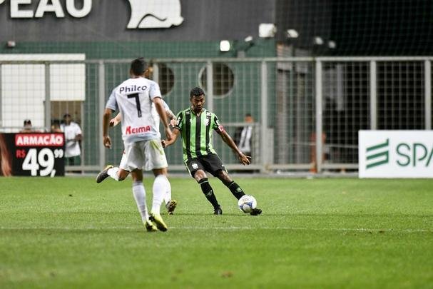 Fotos do jogo entre América e Operário