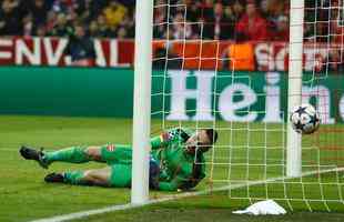Thiago Alcntara (2), Robben, Lewandowski e Muller marcaram os gols alemes; Snchez descontou para o Arsenal