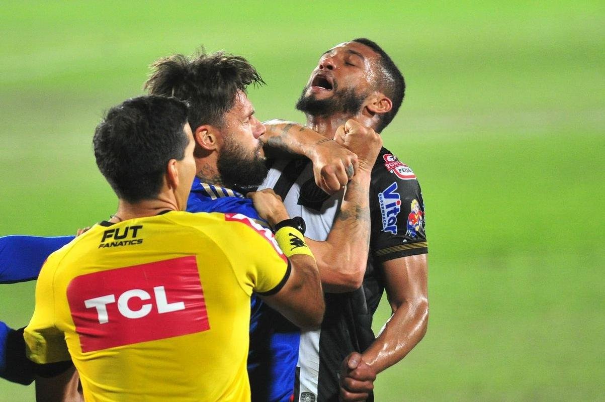 Cruzeiro teve gol anulado no fim, marcado por Marcelo Moreno, e acabou ficando no empate por 1 a 1 com o Operrio, na Arena do Jacar, em Sete Lagoas.