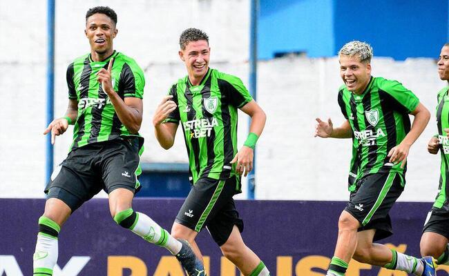 América passou da fase de grupos com 100% de aproveitamento ao vencer Retrô, Ponte Preta e Vocem