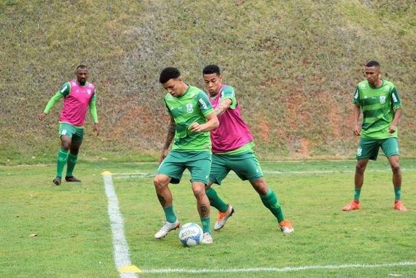 Coelho encara o Xavante nesta tera-feira, s 20h30, no Independncia