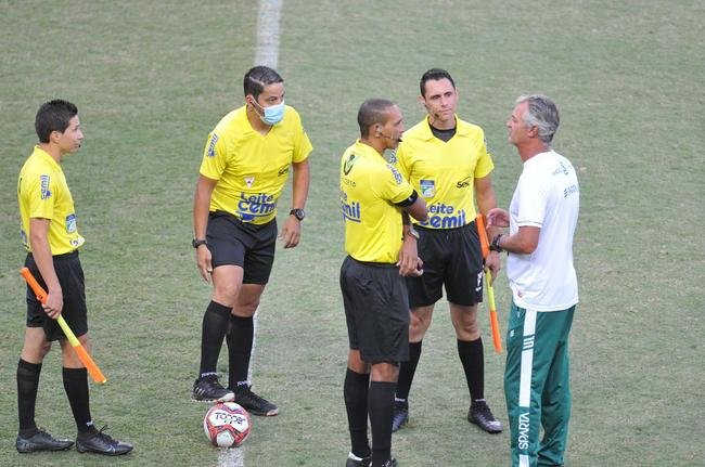 Fotos do jogo deste sbado entre Amrica e Coimbra, no Independncia, pelo Campeonato Mineiro