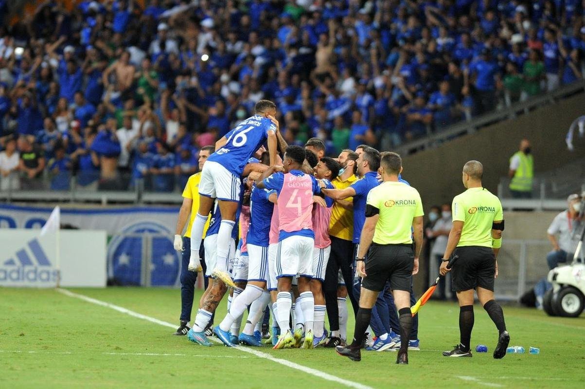 Fotos do jogo de ida da semifinal do Campeonato Mineiro, entre Cruzeiro e Athletic, no Mineiro
