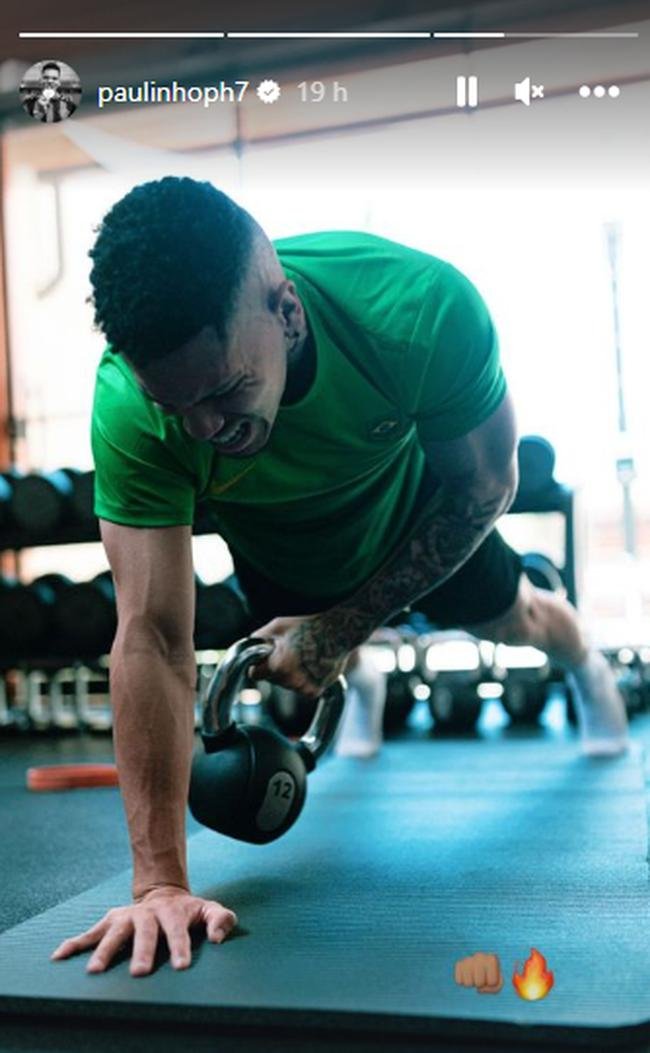 Novo jogador do Atltico, Paulinho treina forte nas frias