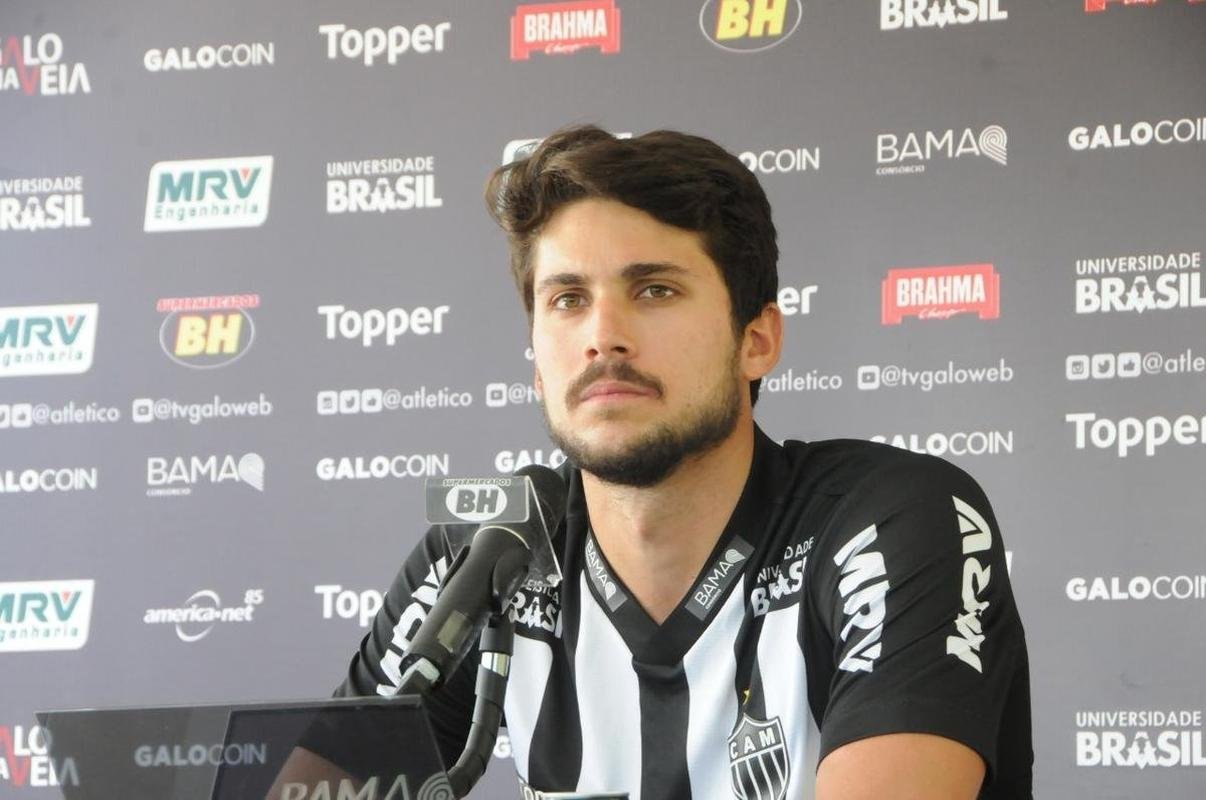 Defensor Igor Rabello deixou o Botafogo para assinar por cinco anos com o Atltico 