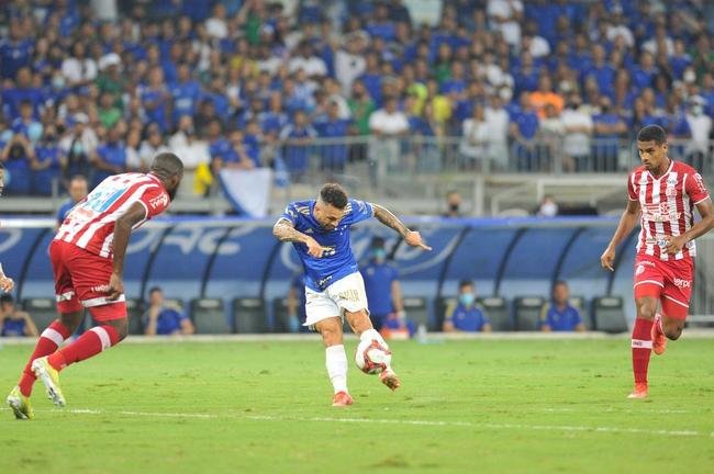 Fotos do jogo entre Cruzeiro e Nutico, no Mineiro, que marcou as despedidas de Rafael Sobis e Ariel Cabra.