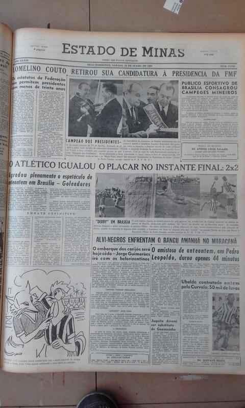 Em 16 de junho de 1960, a convite do ento presidente Juscelino Kubitschek, Cruzeiro e Atltico realizaram amistoso no Estdio Israel Pinheiro, da recm-construda capital Braslia. Houve empate por 2 a 2, como registra o jornal Estado de Minas da poca. Pblico foi de 1.100 pessoas. Esse foi o nico clssico mineiro disputado fora de Minas Gerais no territrio brasileiro. Em 2009, clubes tambm duelaram em Montevidu, no Uruguai, pelo Torneio de Vero que ainda contou com Nacional-URU e Pearol-URU