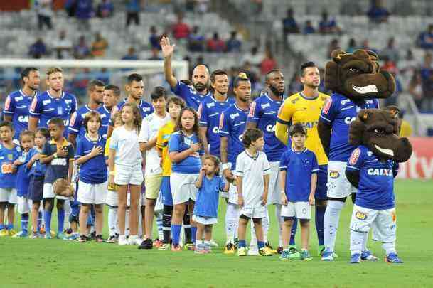 Imagens do jogo entre Cruzeiro e Uberlndia no Mineiro