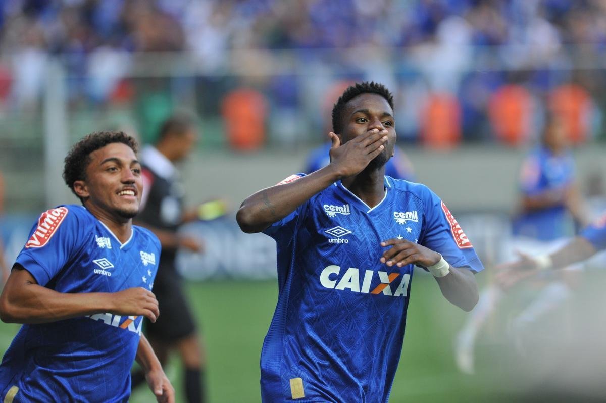 Imagens do jogo entre Cruzeiro e Coritiba, no Independncia, pela final do Campeonato Brasileiro Sub-20