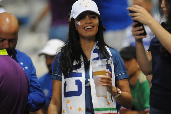 Fotos da torcida do Cruzeiro na partida de volta das oitavas de final da Copa do Brasil, contra o Fluminense, no Mineiro (Juarez Rodrigues/EM/DAPress)